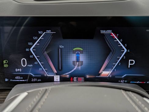 Used 2025 BMW X7 xDrive40i w/ Premium Package image 37