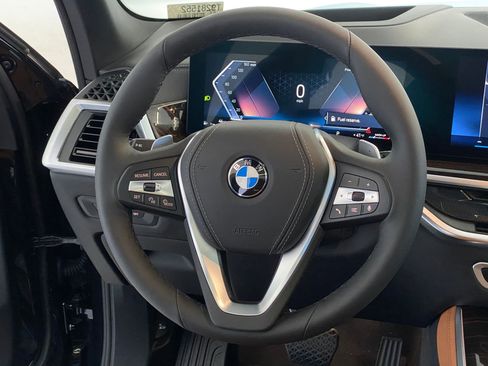 New 2026 BMW X5 xDrive40i w/ Climate Comfort Package image 16