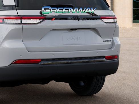 New 2025 Jeep Grand Cherokee Limited w/ Black Appearance Package RWD image 13