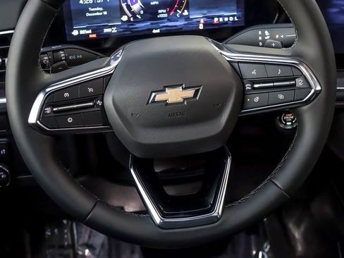 New 2026 Chevrolet Suburban Premier image 24