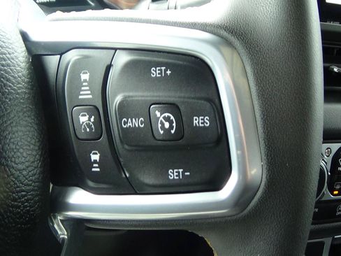 Used 2024 Jeep Wrangler Unlimited Sahara w/ Safety Group AWD/4WD image 22