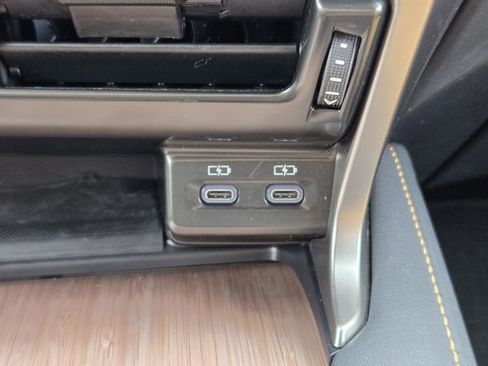 Used 2025 Lexus RX 350 Premium w/ Accessory Package (Z1) FWD image 16