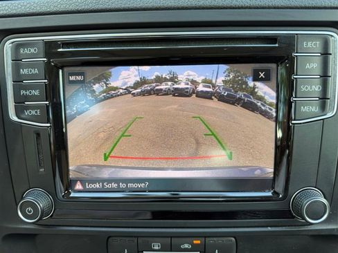 Used 2018 Volkswagen Jetta SE image 21