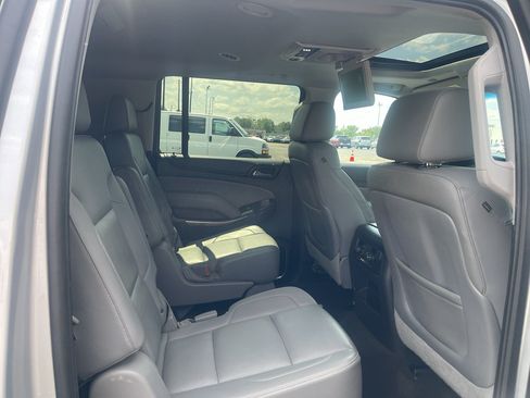 Used 2015 Chevrolet Suburban LT AWD/4WD image 29