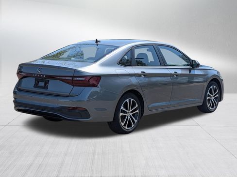 Certified 2025 Volkswagen Jetta Sport FWD image 7