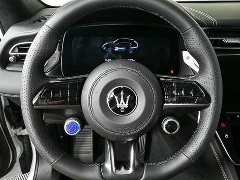 New 2025 Maserati Grecale Folgore image 10