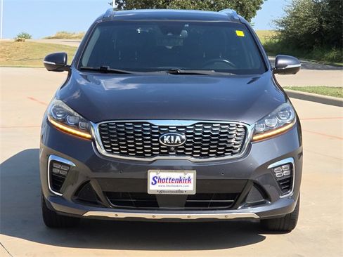 Used 2019 Kia Sorento SX image 2