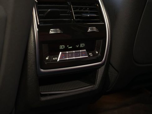 Used 2025 BMW X6 xDrive40i image 21