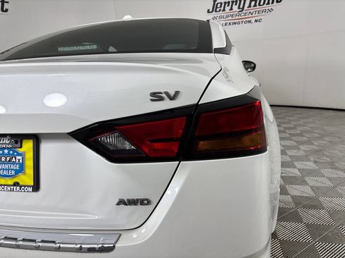 Used 2023 Nissan Altima 2.5 SV AWD/4WD image 33