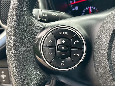 Used 2020 Kia Soul LX FWD image 27