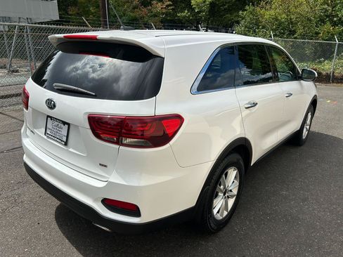 Used 2019 Kia Sorento FWD image 5