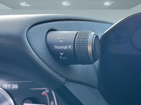 Used 2025 Lexus ES 300h w/ Premium Package image 35