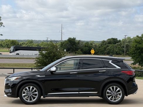 Used 2021 INFINITI QX50 Essential w/ Convenience Package AWD/4WD image 3