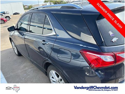 Used 2018 Chevrolet Equinox Premier FWD image 4