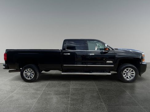 Used 2018 Chevrolet Silverado 3500 High Country w/ Duramax Plus Package AWD/4WD image 11