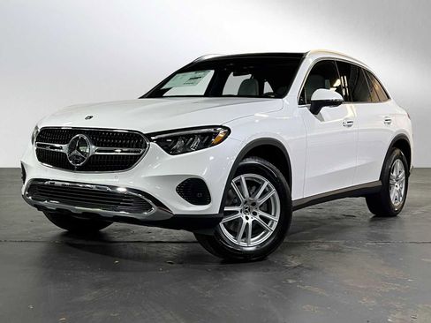 New 2025 Mercedes-Benz GLC 300 4MATIC image 4