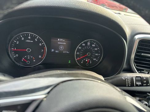 Used 2021 Kia Sportage EX w/ EX Technology Package image 19