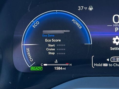 Used 2025 Toyota Sienna Limited image 35