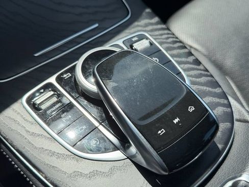 Used 2020 Mercedes-Benz E 350 Sedan image 30
