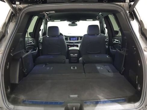 Used 2024 Buick Enclave Essence w/ LPO, Touring Package image 34