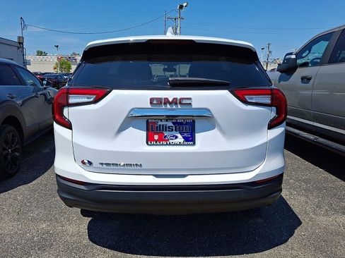 Used 2023 GMC Terrain SLE FWD image 5