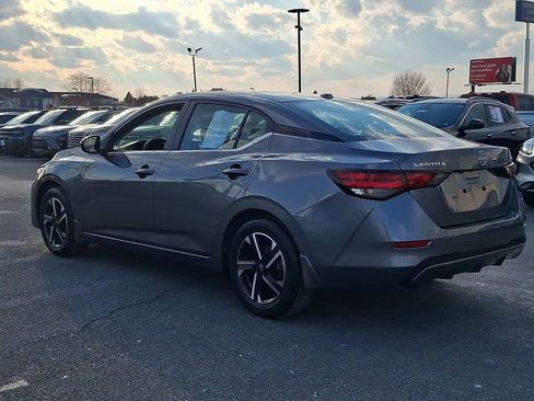 Used 2024 Nissan Sentra SV w/ Trunk Package image 4