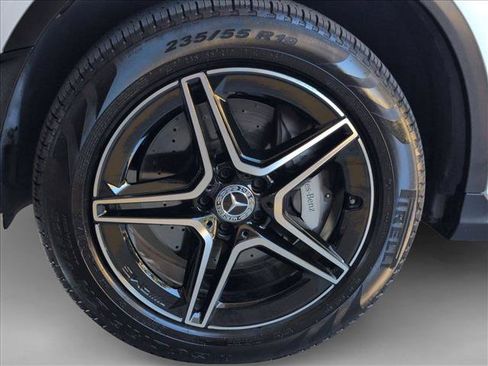 Used 2022 Mercedes-Benz GLC 300 4MATIC image 25