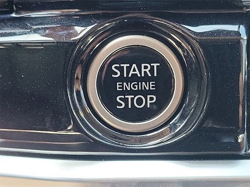 Certified 2023 Nissan Pathfinder SL image 12