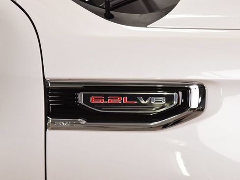 Used 2024 GMC Sierra 1500 Denali w/ Denali Reserve Package AWD/4WD image 16