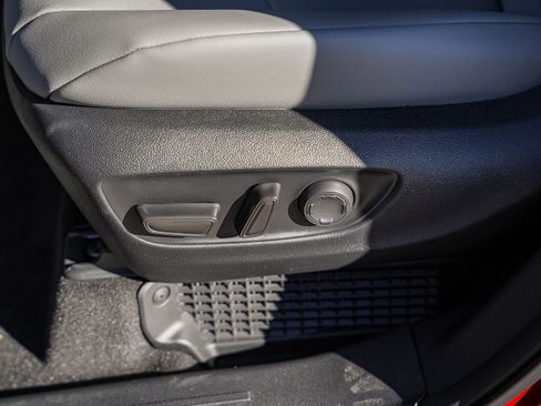 New 2026 Toyota Sienna XLE image 24