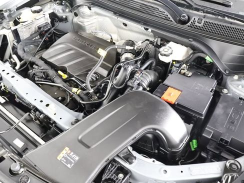 Used 2024 Buick Envista Avenir image 11