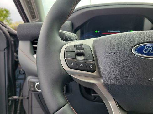 New 2026 Ford Explorer Active AWD/4WD image 24