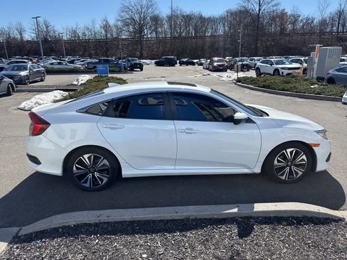 Used 2017 Honda Civic EX-T image 10