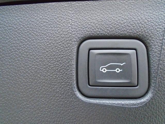 Certified 2025 Chevrolet Blazer LT w/ Convenience Package AWD/4WD image 28