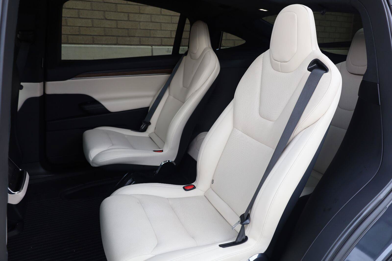 Used 2023 Tesla Model X AWD/4WD image 26