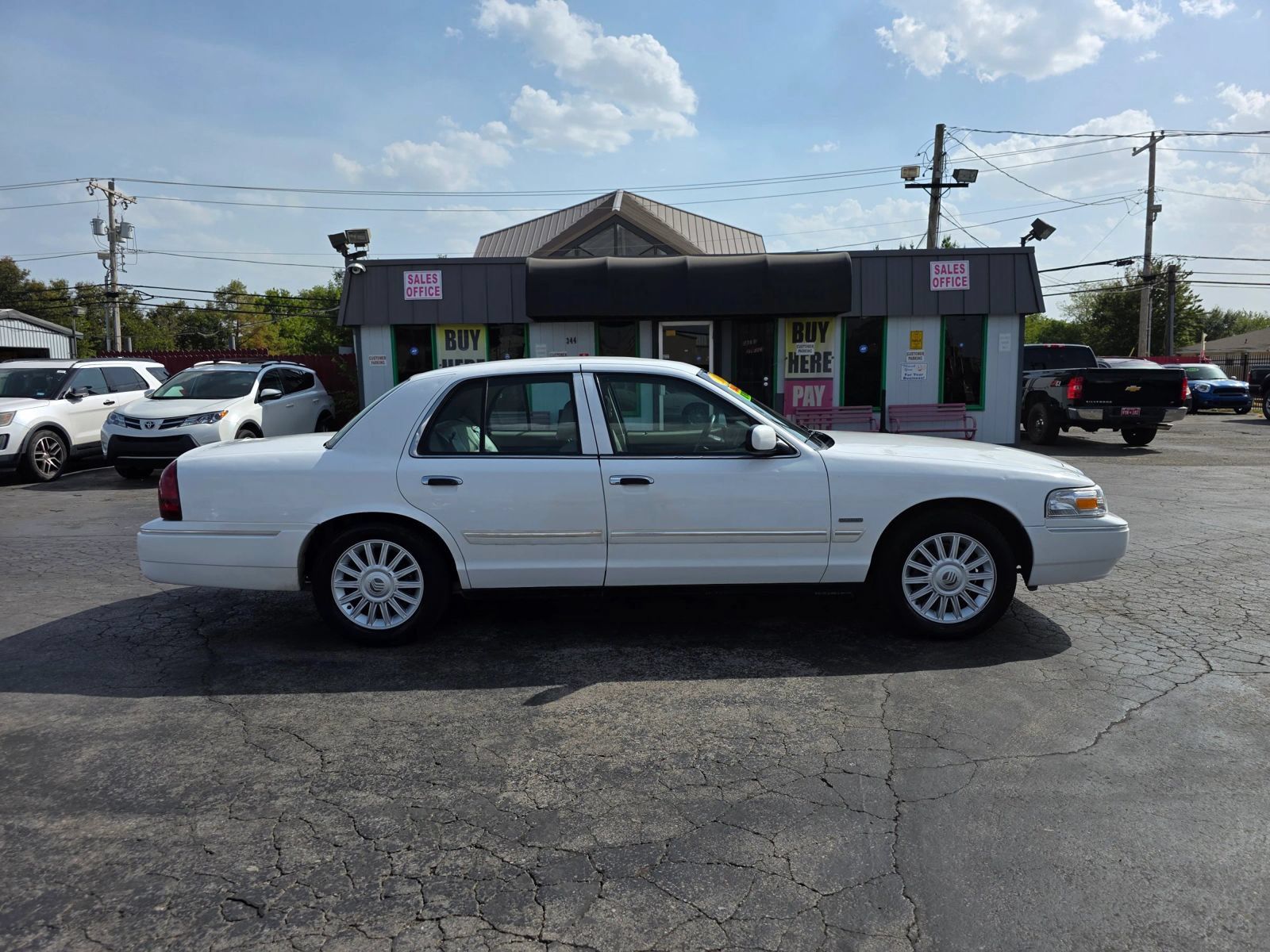 Used 2010 Mercury Grand Marquis LS RWD image 22