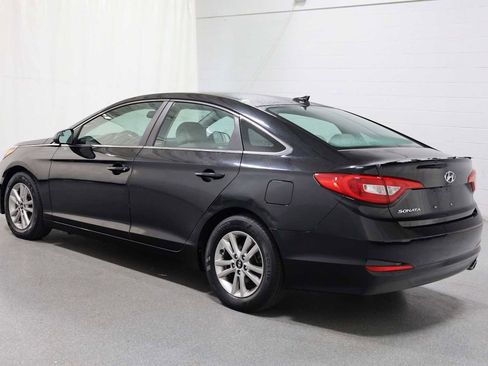 Used 2015 Hyundai Sonata SE w/ Option Group 02 image 3