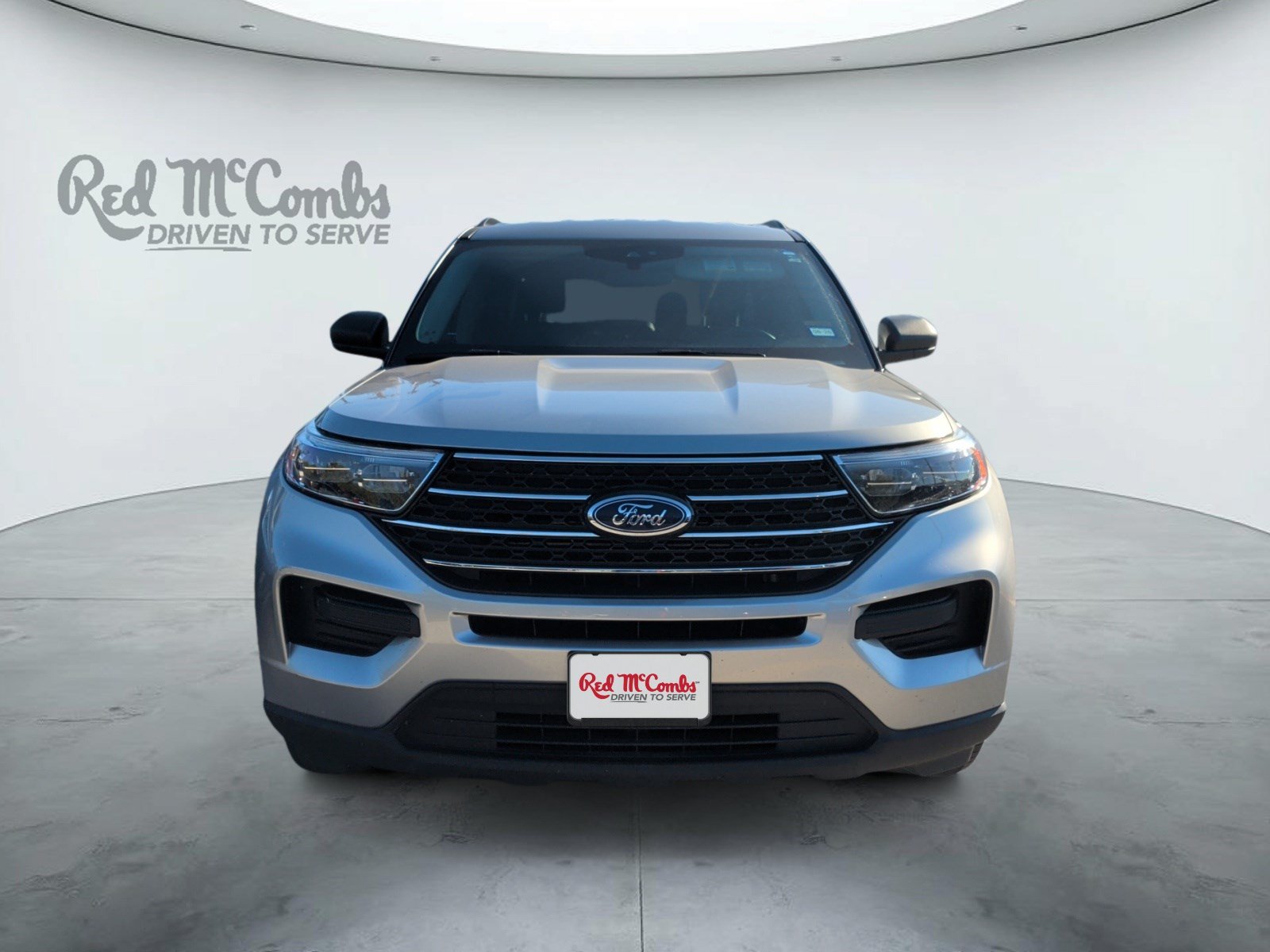 Certified 2024 Ford Explorer XLT RWD image 2