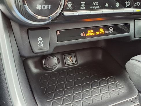 Certified 2024 Toyota RAV4 LE AWD/4WD image 24