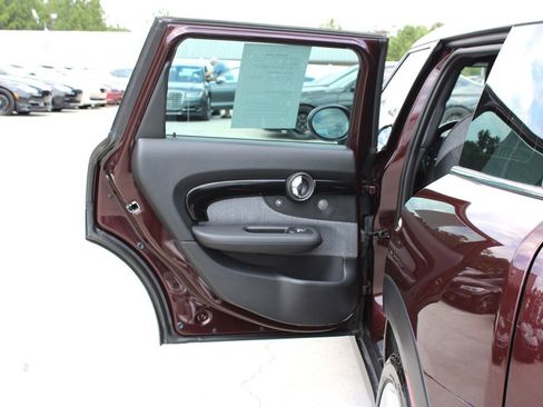 Used 2016 MINI Cooper Clubman image 30