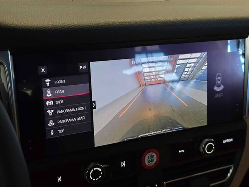 New 2026 Porsche Macan AWD/4WD image 32