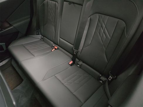 Used 2025 BMW X3 xDrive30i w/ Convenience Package image 17