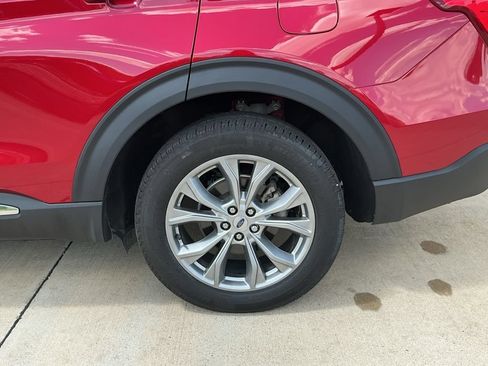 Used 2024 Ford Explorer XLT w/ Equipment Group 202A AWD/4WD image 6