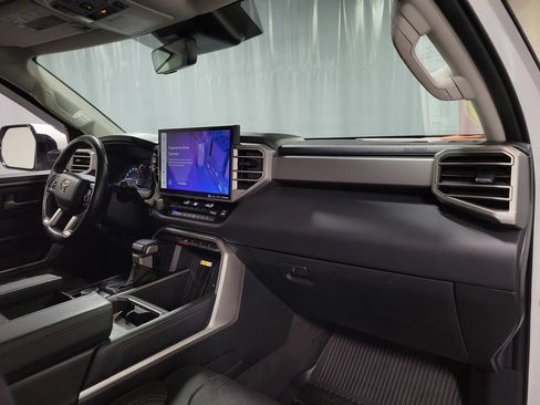Used 2023 Toyota Tundra Limited AWD/4WD image 26