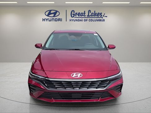Certified 2024 Hyundai Elantra SEL w/ Convenience Package FWD image 8