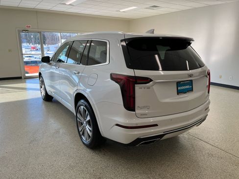 Used 2024 Cadillac XT6 Premium Luxury w/ LPO, Floor Liner Package image 8