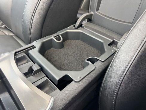 Used 2022 Ford Edge Titanium w/ Class II Trailer Tow Package image 18