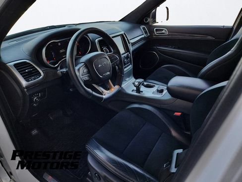 Used 2015 Jeep Grand Cherokee SRT w/ Luxury Group II AWD/4WD image 14