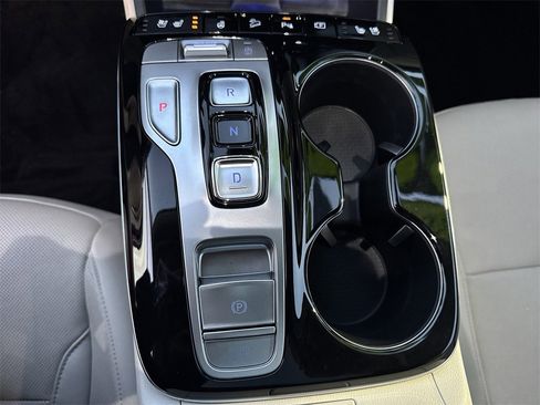 Used 2022 Hyundai Tucson Limited image 32