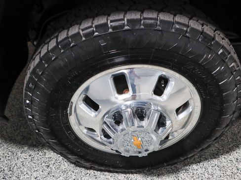 Used 2024 Chevrolet Silverado 3500 High Country w/ High Country Premium Package AWD/4WD image 11